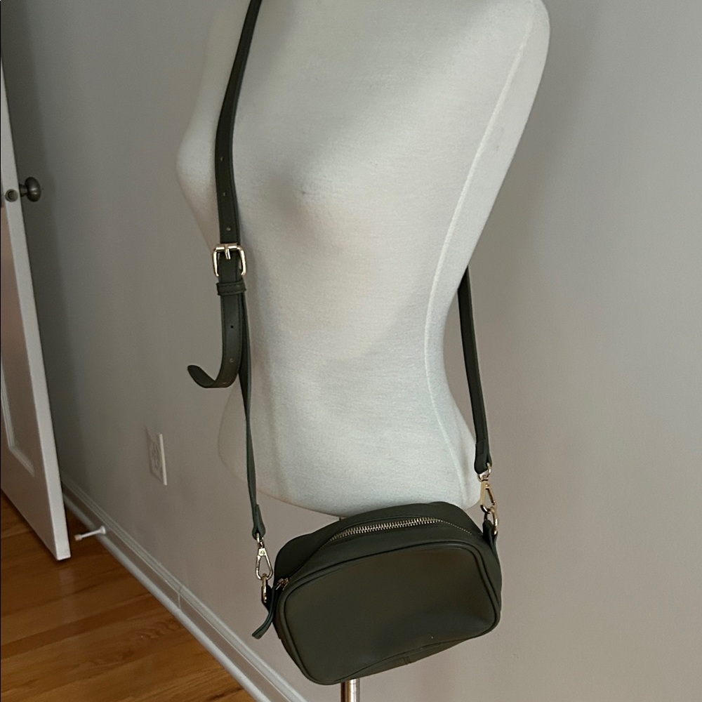 Elegant Olive Green Crossbody Bag